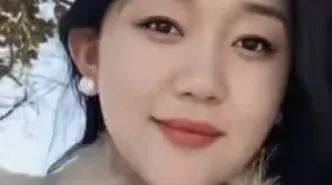 90后已婚女子偽造100多本房產(chǎn)證，詐騙42名親友2400萬(wàn)！為一男主播買(mǎi)車(chē)買(mǎi)房