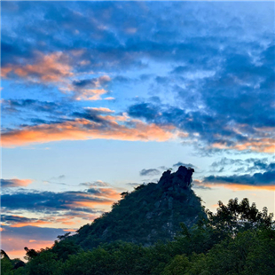 霞锦漫天