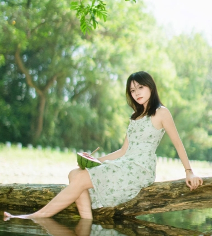 林间溪夏