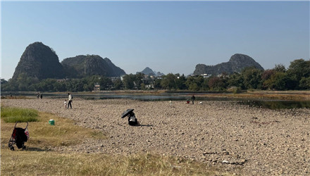 这克好多马卵古，坐上面晒太阳好赖