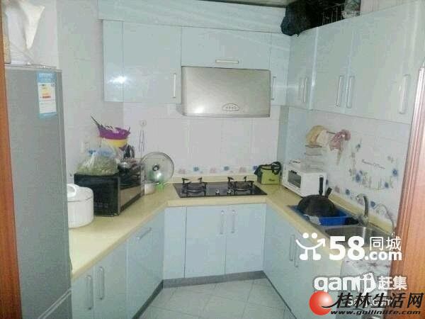 L�����Ͼ�װ3��2��140ƽ�ף���ֵ����3000��