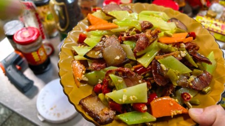 管饱够吃的快餐火锅，实打实的嘎嘎肉！