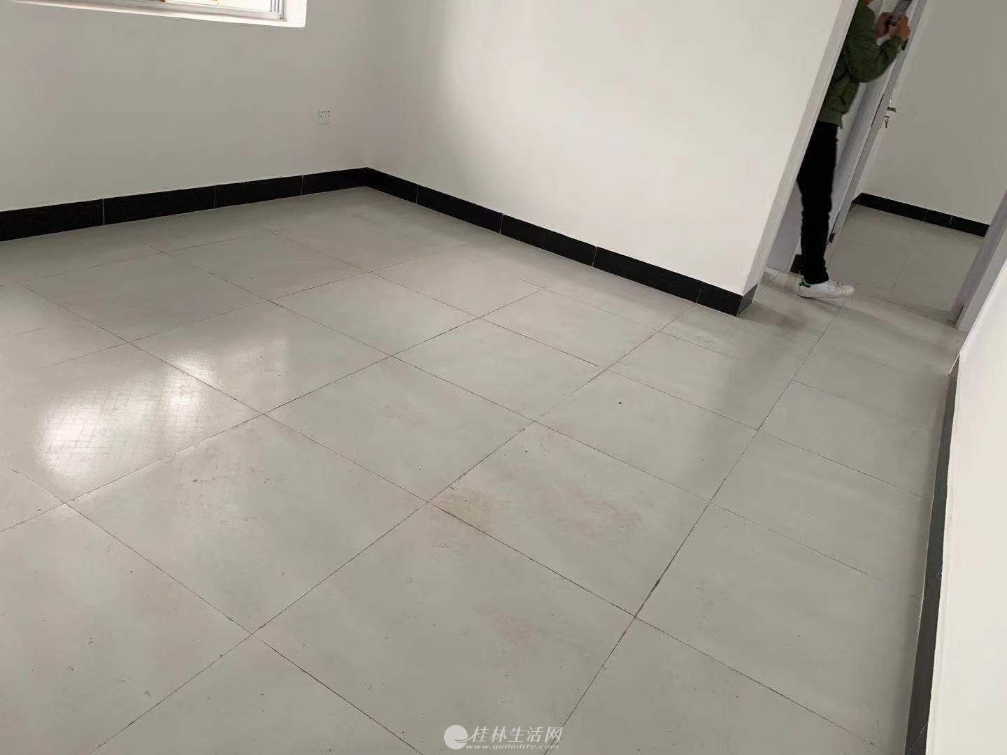���ۣ��л�ѧ������ѧ��ܽ��·����ҽԺ����2¥95ƽ98��3��2��1995�꽨��װ