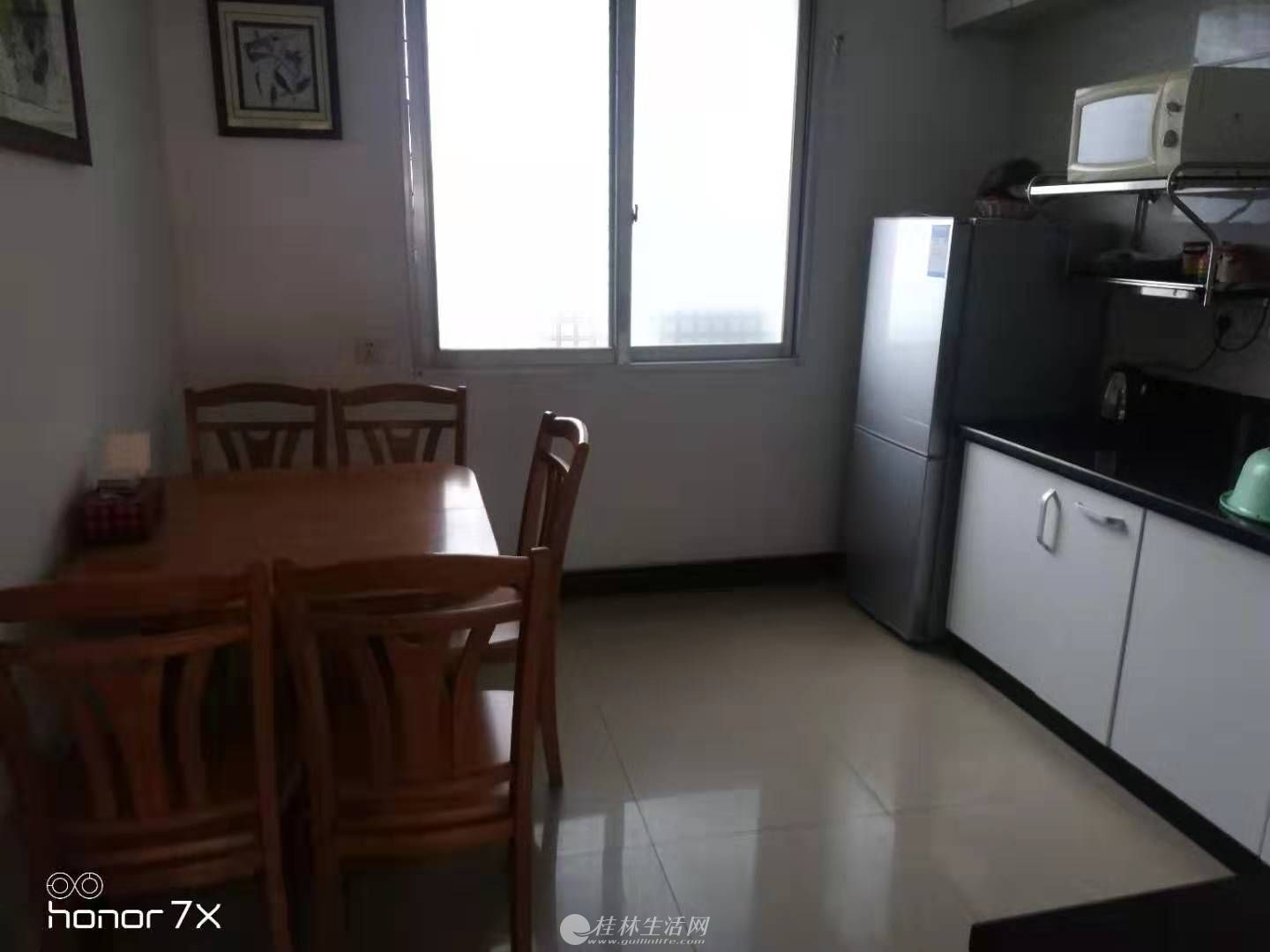 ��ȺСѧ���и��� �Ļ�·��ί���� ��װ�����ɸ����� 106��