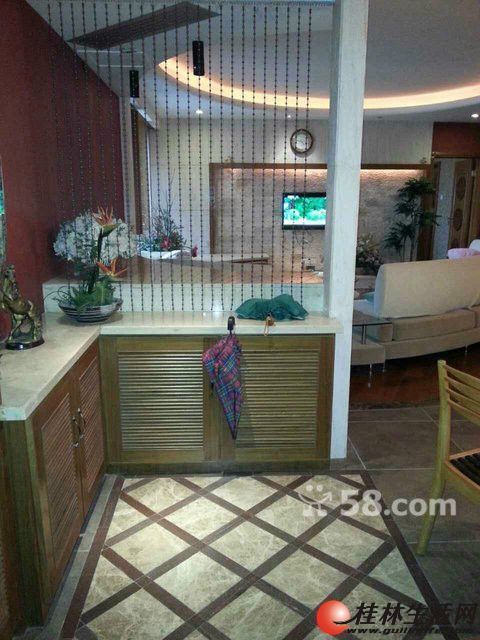 Y�Ϻ�·���㵤��Է����װ3������ 3000/�� �����ס