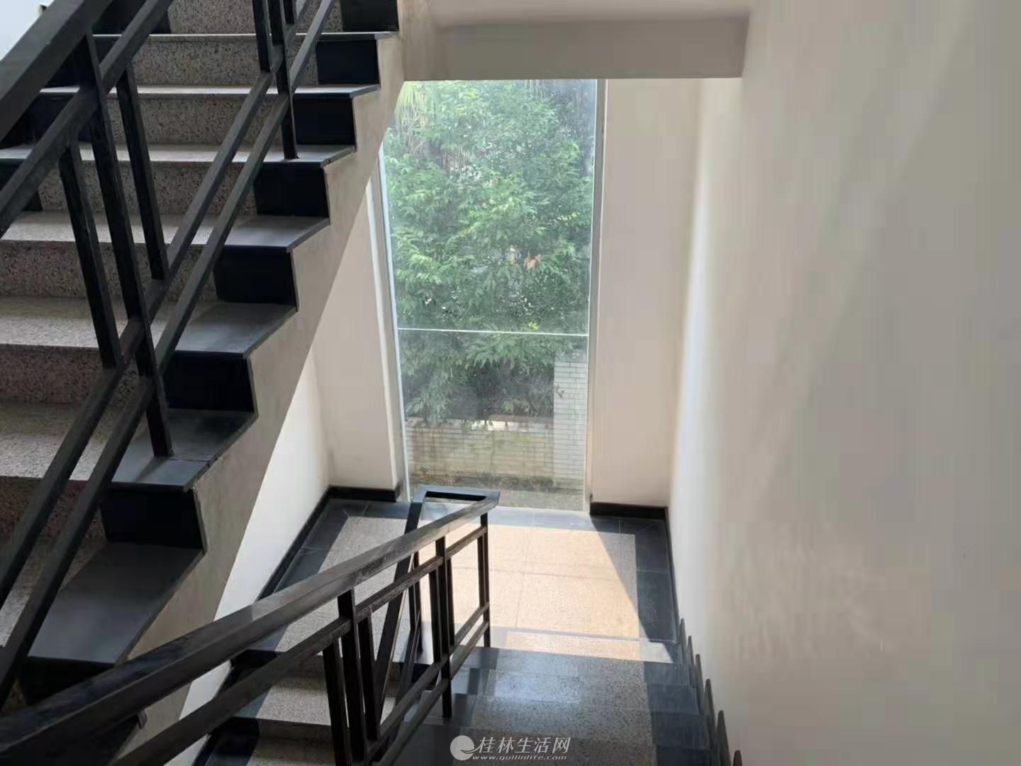 ���������Ǳ�������ռ��280ƽ����Ȩ356ƽ�ף��ۼ�398��