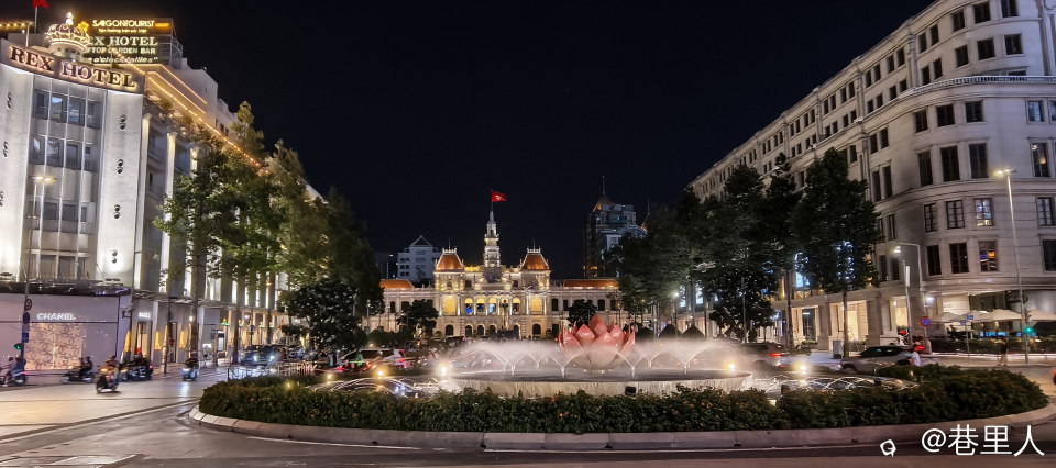 胡志明市政府.jpg