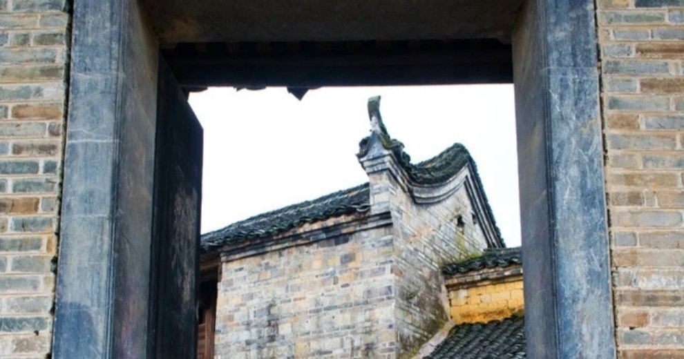 穿越历史 &mdash;&mdash; 走进春天故事里的兴安堡里村