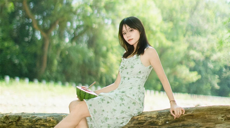 林间溪夏