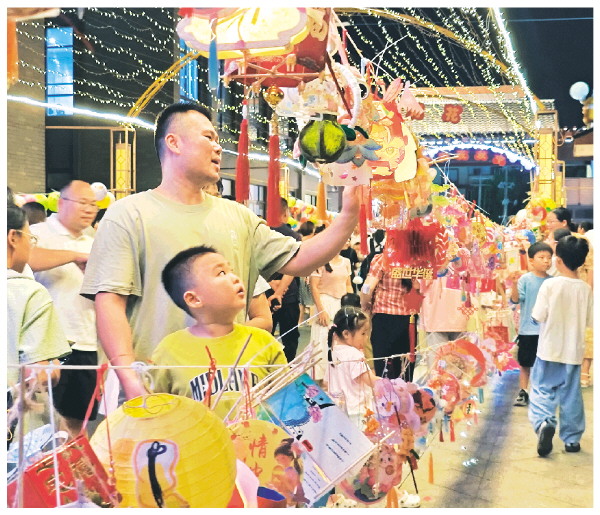 花灯、市集、非遗体验 桂花公社上演别样中秋盛会