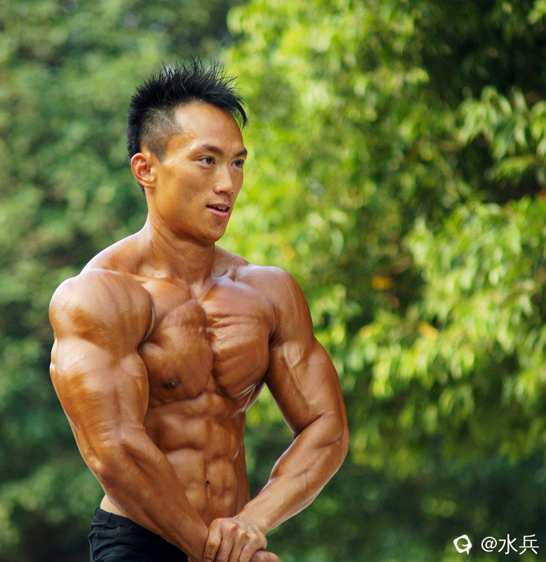 2011年临桂《牛人牛事》84036727.jpg