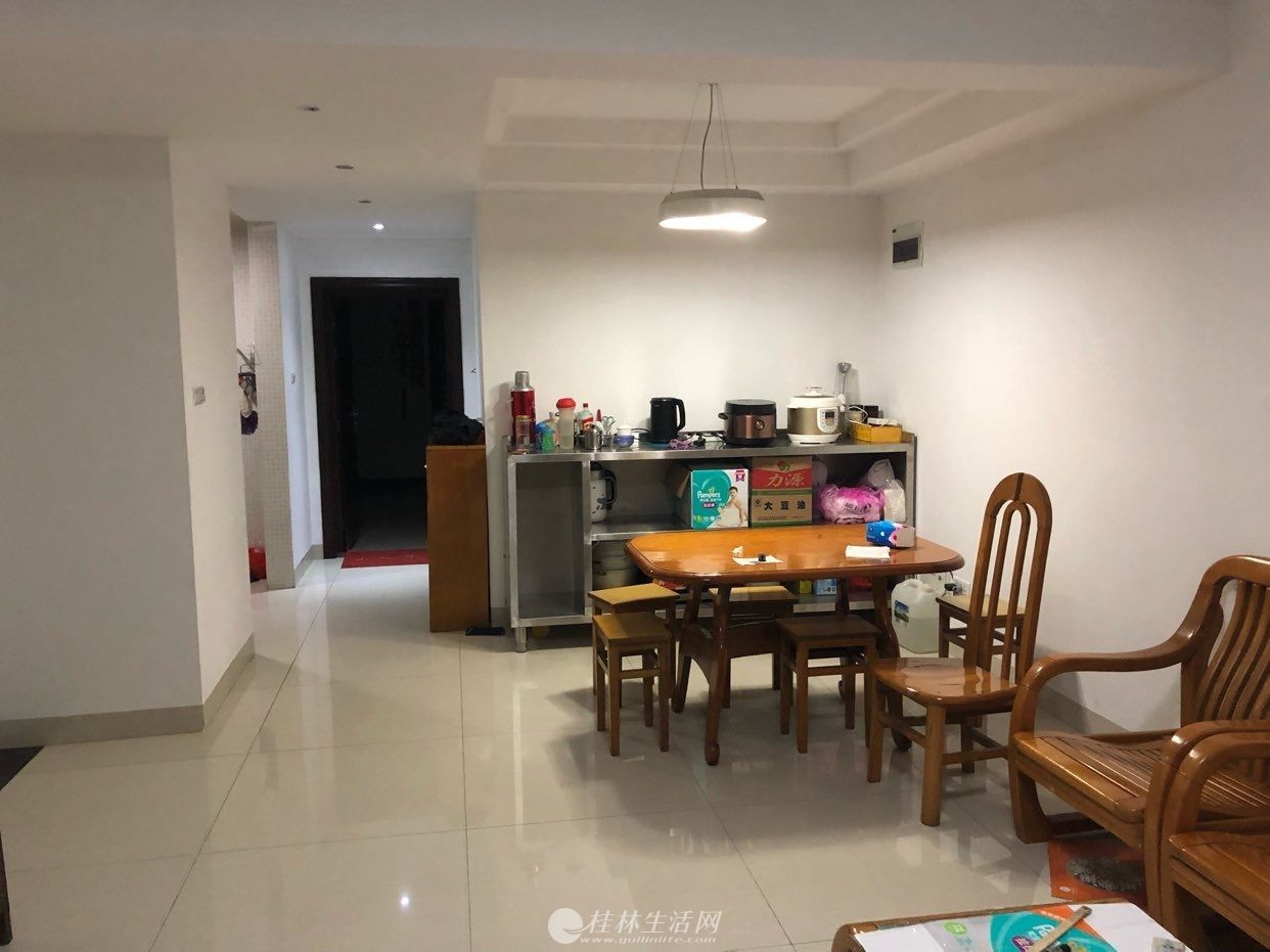 �����ĺ����㽭����һ¥109ƽ����������73��