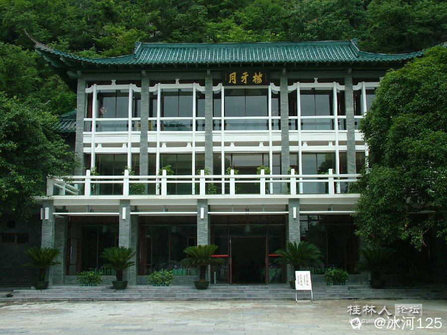 13U51b024b10-13047.jpg