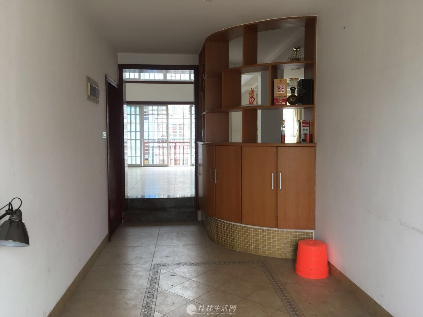����ɽˮ����Ǹ�ʽ¥8��2��4��222ƽ��117��6-7¥