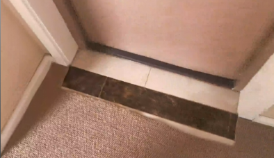 男子买了一块新地垫，发现太大准备剪小，结果没想到&hellip;网友：看着建塔的图纸，挖了一口深井