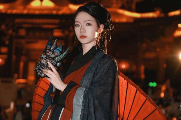 古风大红伞