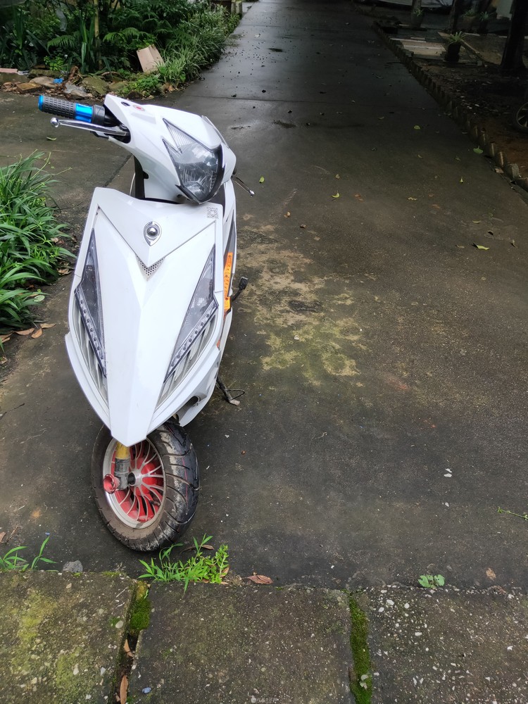 99���µ綯��1800��ͼ۳��ۣ���ϵ�绰13367831104