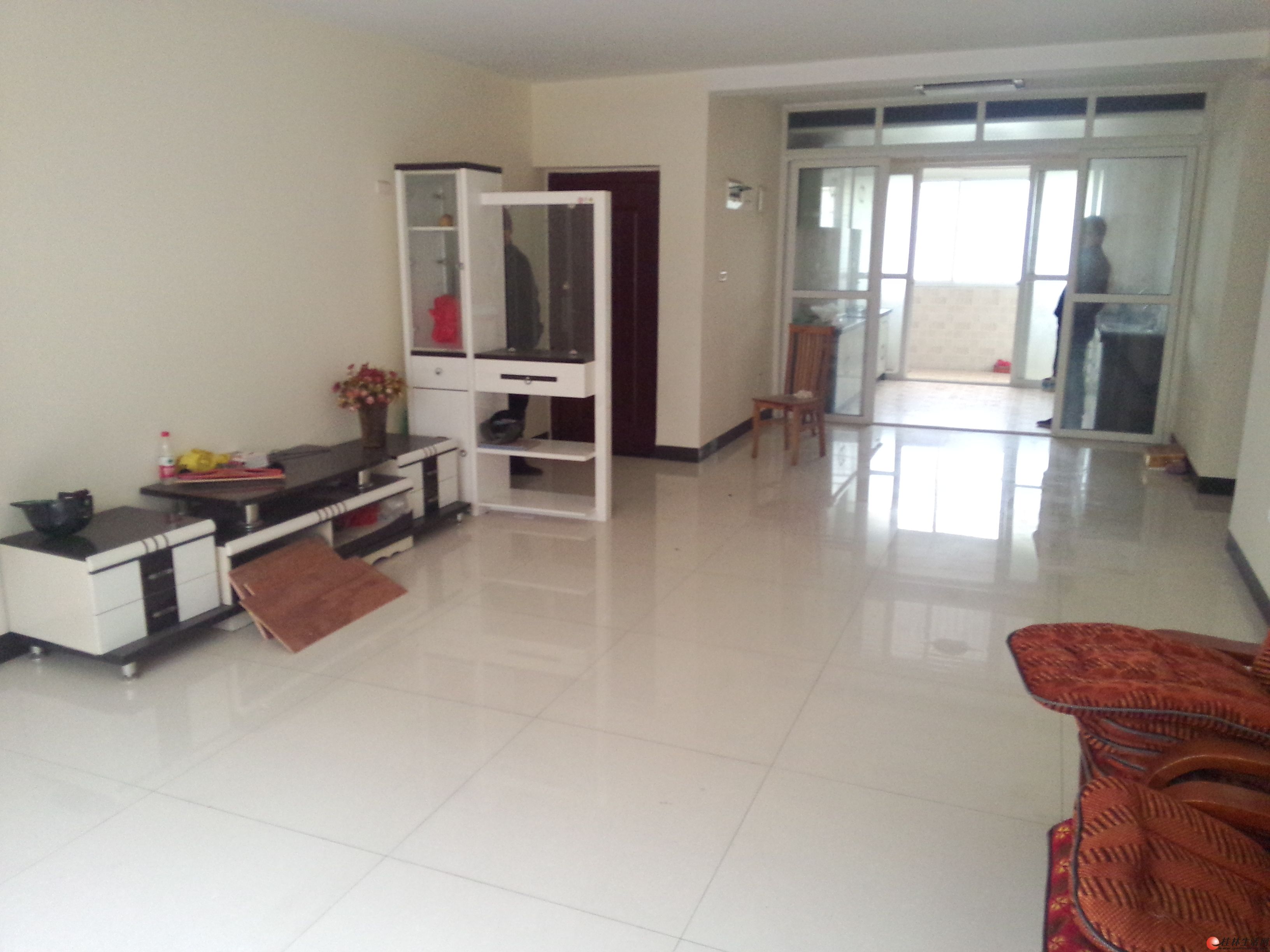 ��Ҥ����㳡 4��2��2�� 160�O��װ82��