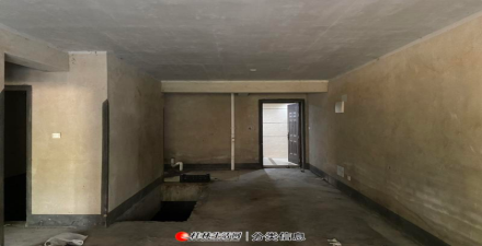 七星区中海元居小区1楼复式 3室2厅2卫150平 38万