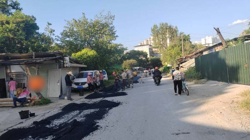临桂大律街五年坑洼路，即将迎来新面貌