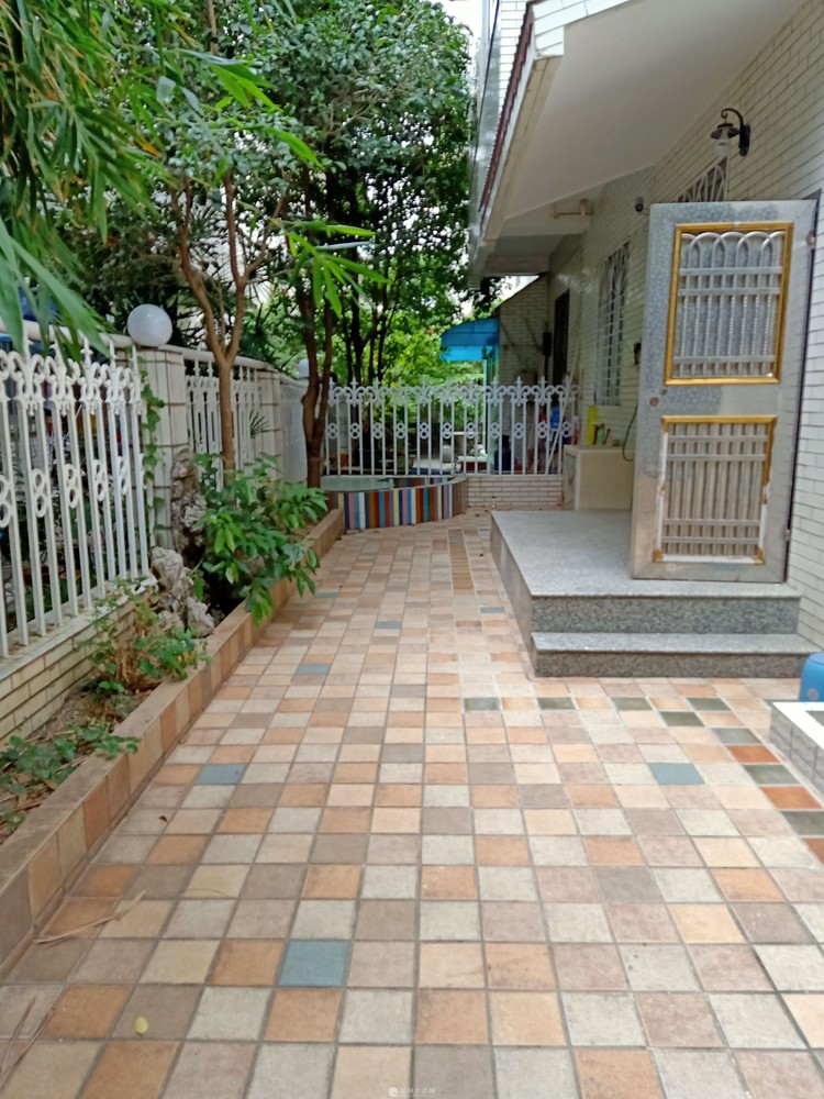 ������ ������ ӣ����ׯ԰���� 580�� ��Ȩ325ƽ 4�� 3��ƽ�泵λ