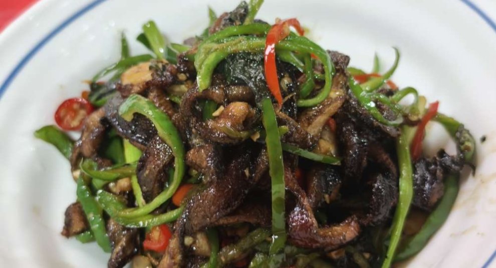 几个吃货跑来湖南长沙打卡一家网红餐馆