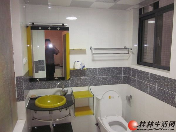 S�������ͳ� ҵ����ס�������״γ��⾫װ�������ã�2800��