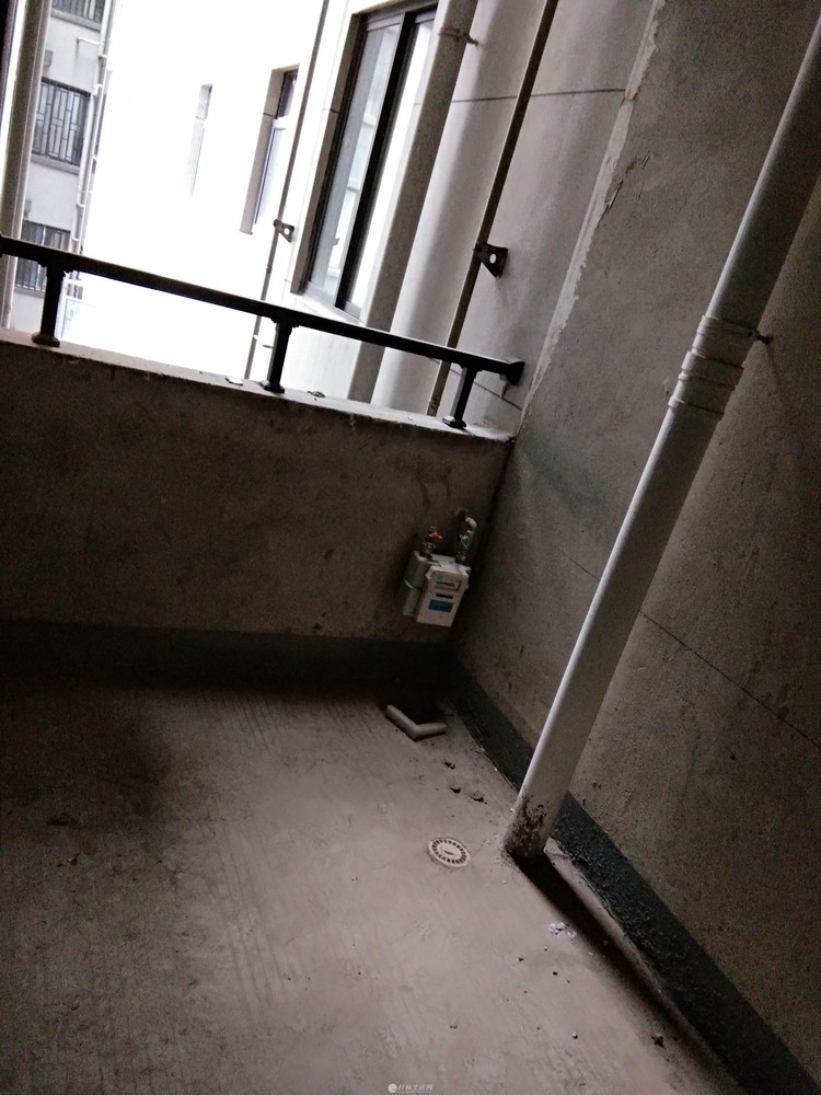 ��������ˮ���ǵ���9¥108ƽ