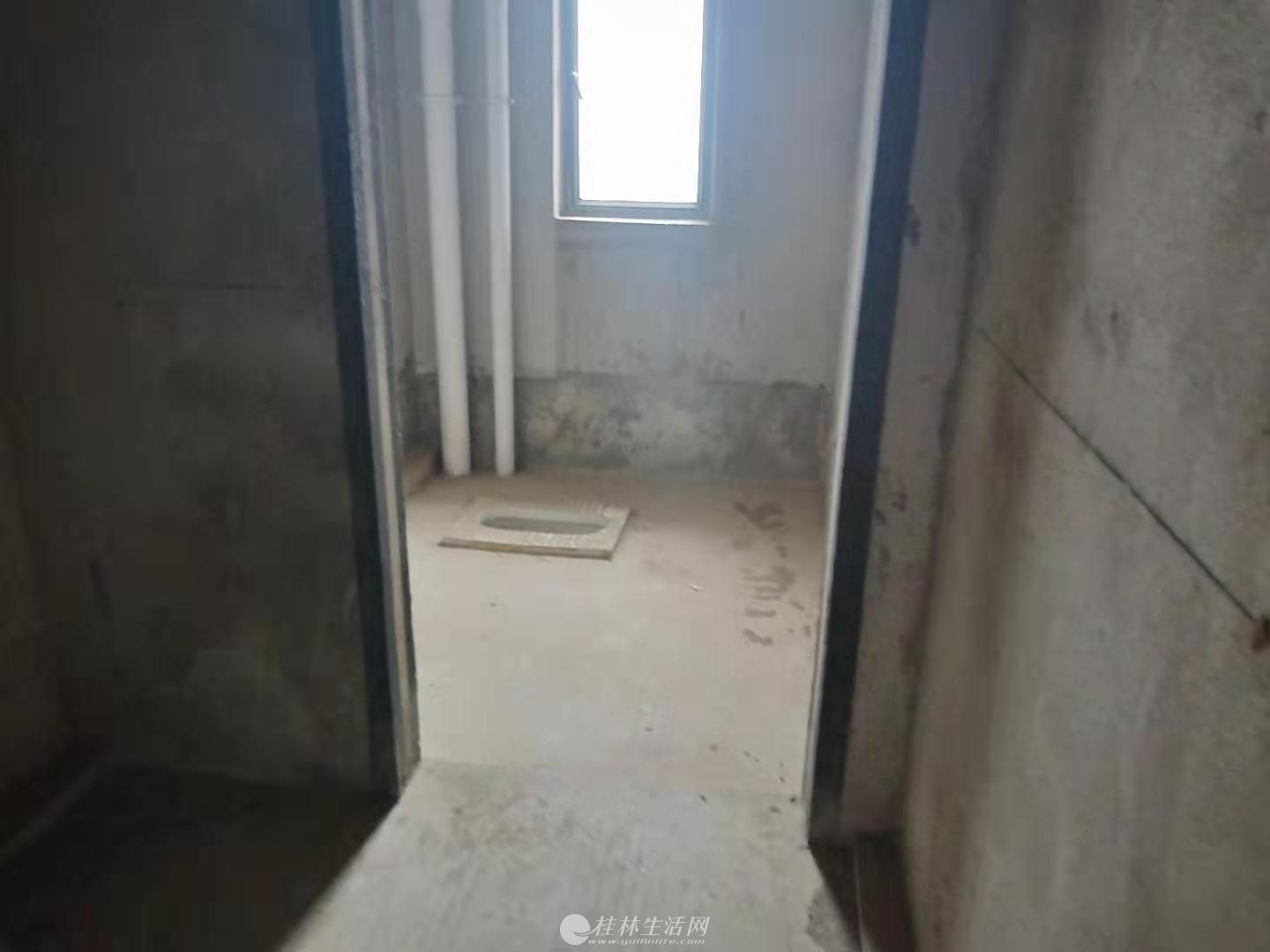 �ٹ� ������ѧ�Ա�԰��������120ƽ�ϱ�ͨ͸3��51��