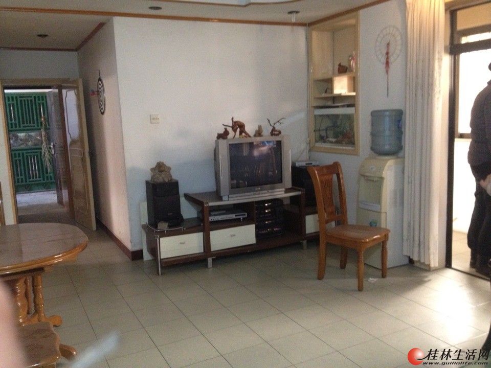 1����Ψһס�� ��Ӫҵ˰ ���С��4¥2�� 71ƽ�� 38����10ƽ�������