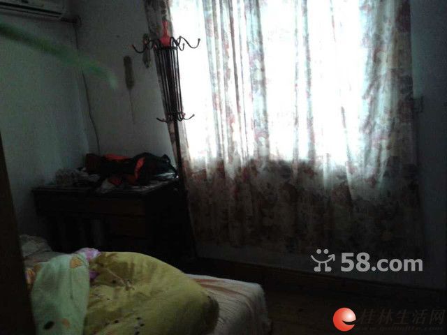 �۸���ʵ���������75ƽ��2��ϡ�з��ۣ�������䣬��6.6˰42��
