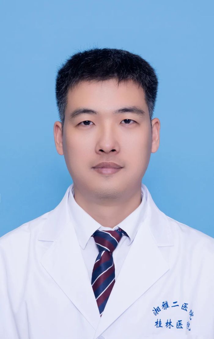 闫玉栋.jpg