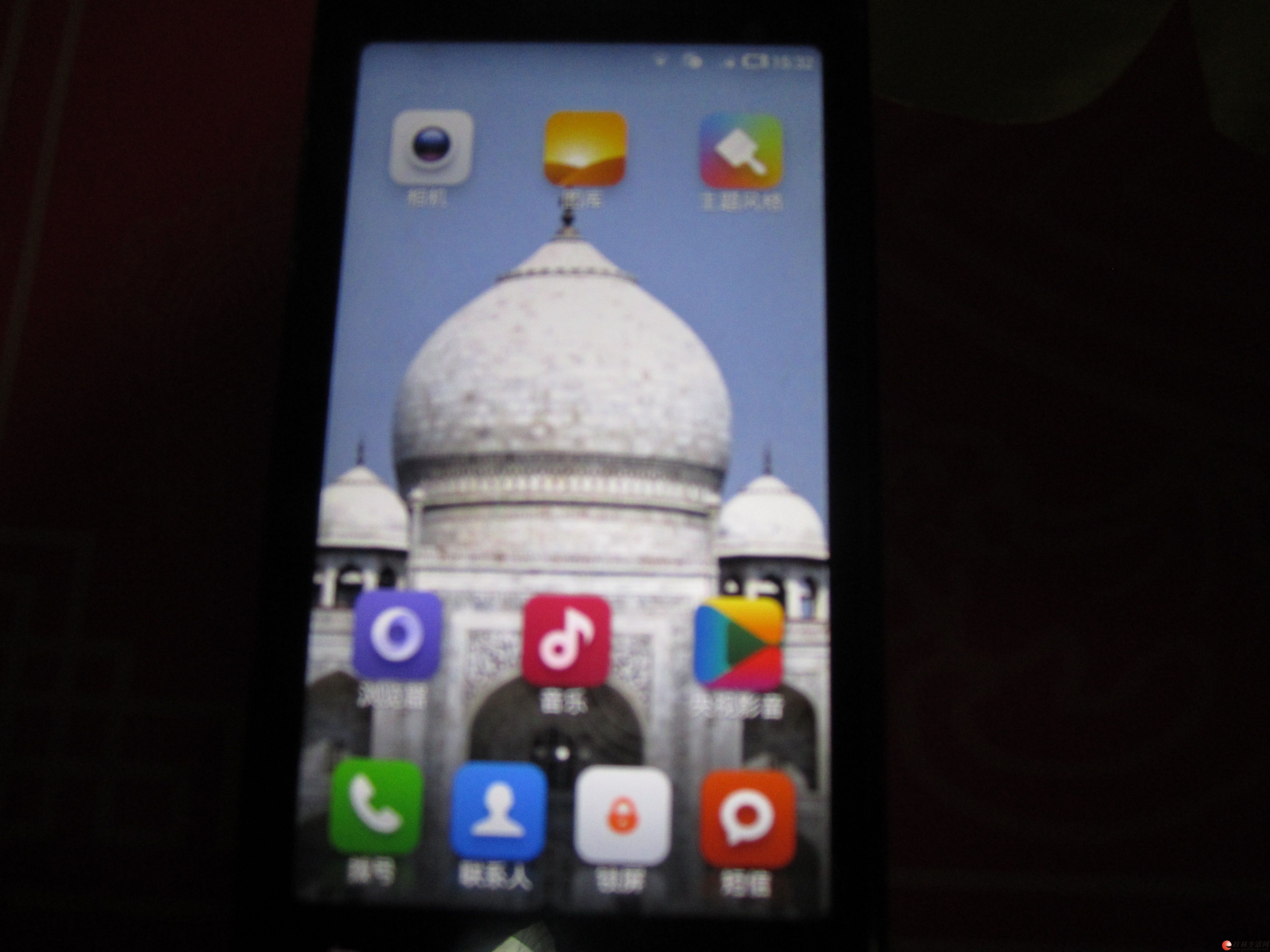 ���ֻ��� ʢ���ֻ�Bambook S1 .4.3Ӣ�� .CPU˫��1.0,,100Ԫ�ͼ�