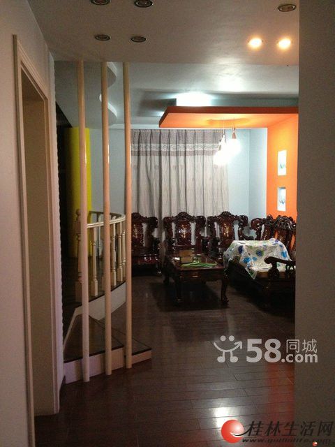 �����㳡��������3��2��130ƽ�׺���װ��Ѻ����һ