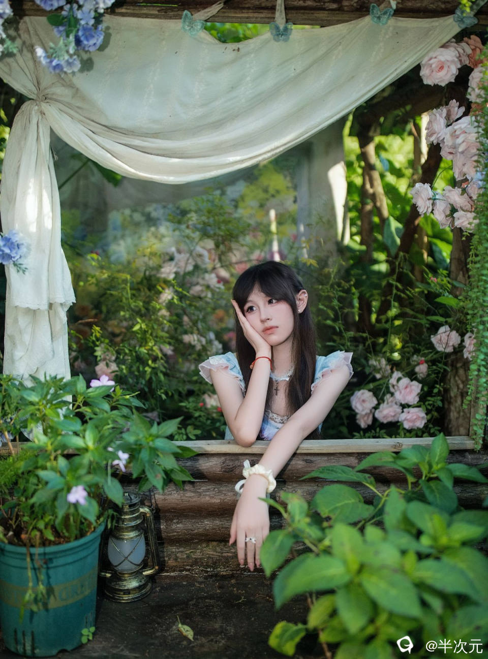b61ddaf6-9a05-a380-c760-287d2ce6d9b1.jpg
