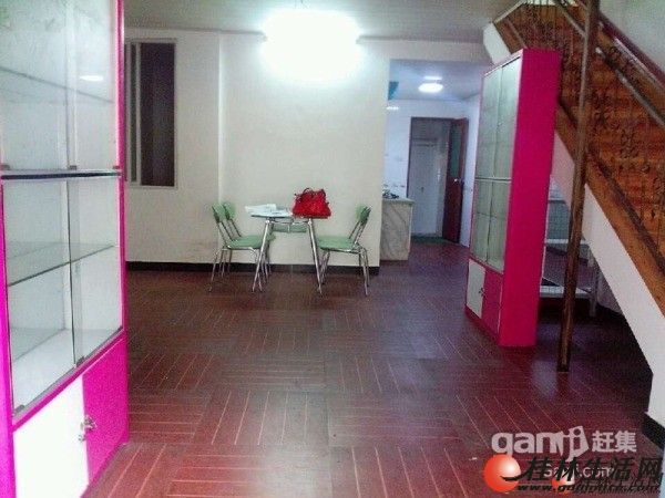 Q�˽����� �ߵ�С�� 80��ƽ�� ��װ��+˫��+�칫��ס����