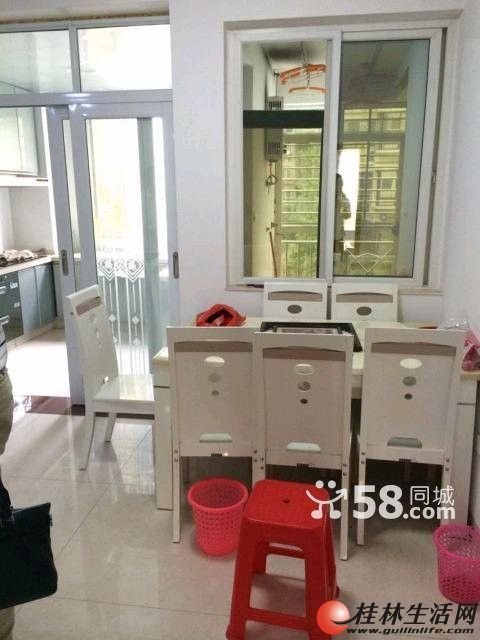 E�������³ǡ���ֵ��Դ����װ3����¥��2600ÿ�£�