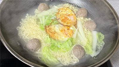 一份热气腾腾的早餐，是对生活的热爱