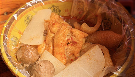 中午闲逛偶遇巷子里老店