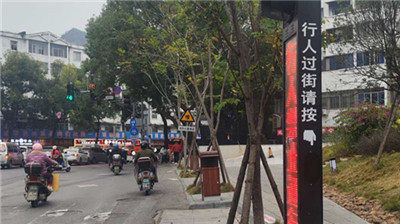 在桂林试过行人过街手动按控红绿灯吗？