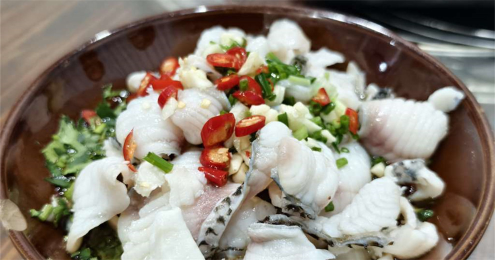 这家的斑鱼片太好吃了，念念不忘