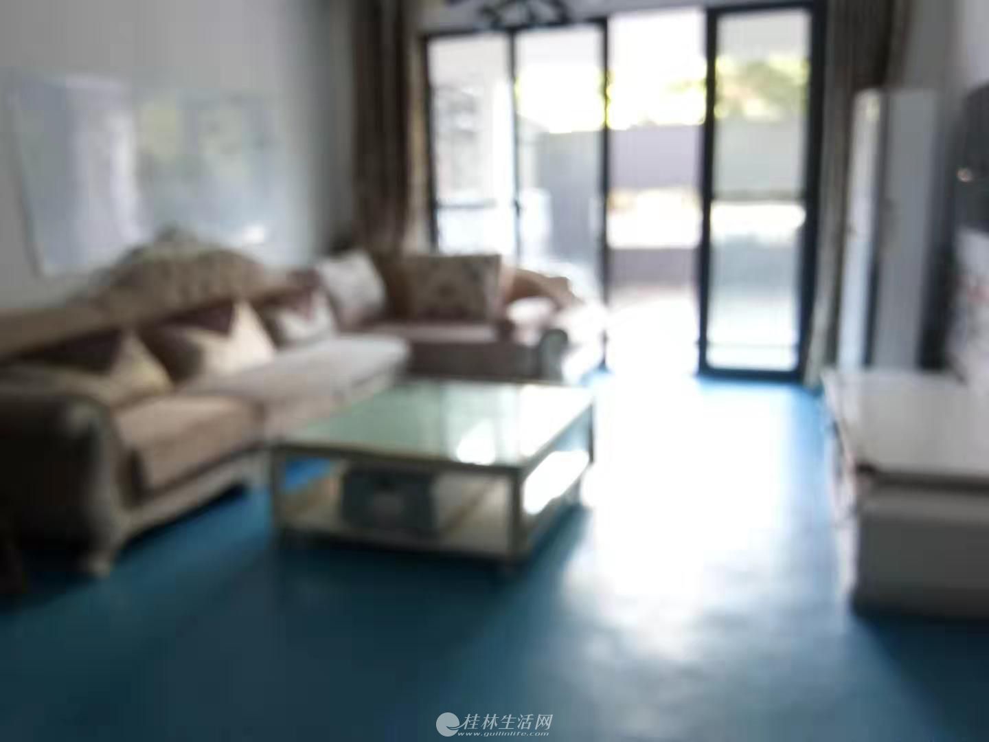 ������ ��̩� ʵ��185ƽ3��2��2��+100ƽ��¶̨+��λ