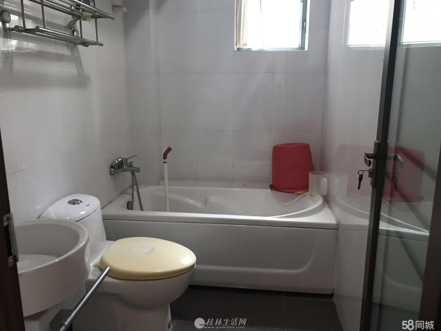 ��ɽ����Ϫ��԰�� �������ͳ��콭�Ͼ�װ3��2��122ƽ92��