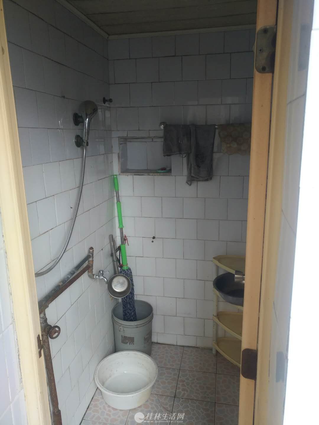 ۣźѧ·ƽضΣ¥ɹ⣬ͷϱͨ͸