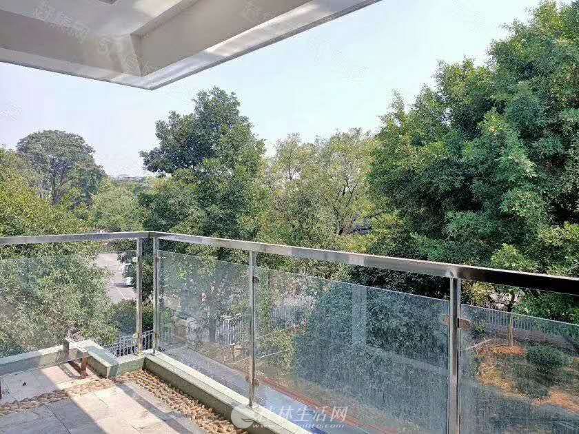 ��ɽ�Ž��������Ͻ���԰������3¥4��2��2������װֱ�������ס����Ȩ167ƽ��165��