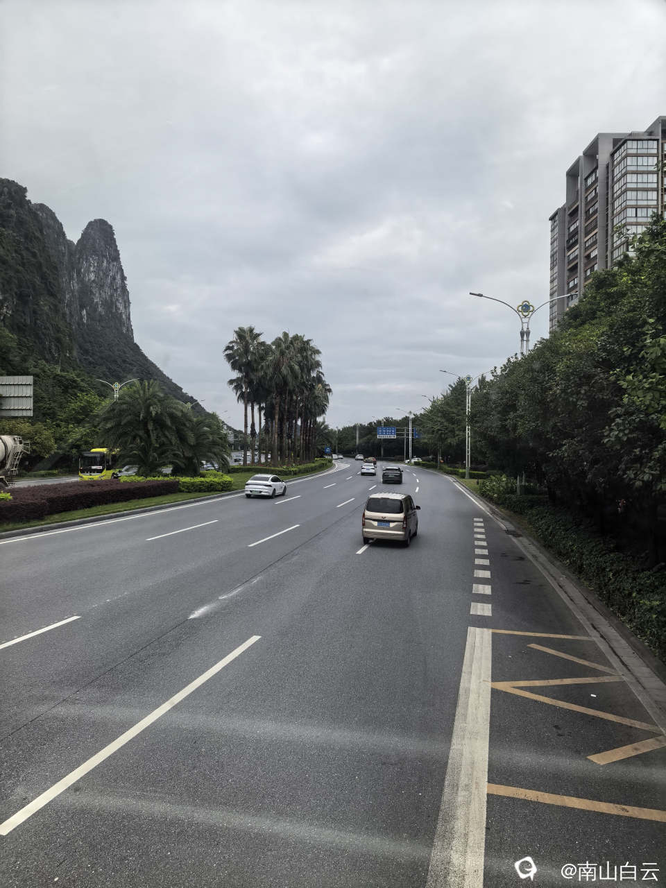 4369ec5d-1f5d-3ef4-5439-a44a09f4a694.jpg