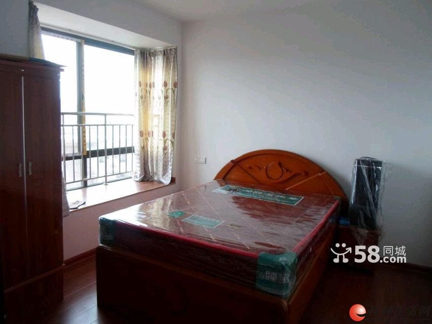 ����̩ˮ���� ��3��2��120ƽ�� �е�װ�� 2600Ԫ/��