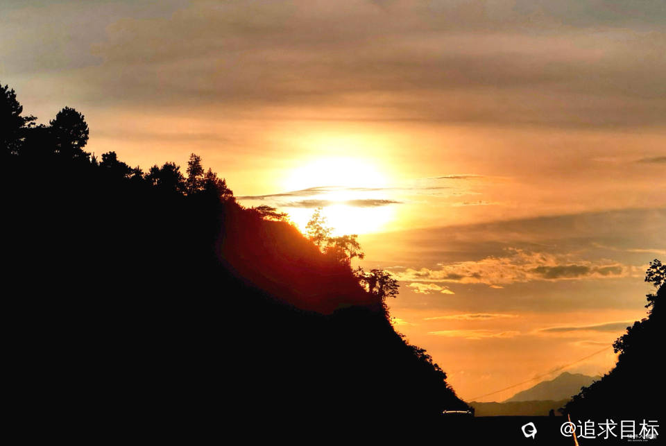 084905a3sd3sxq8s7dhrth (1).jpg