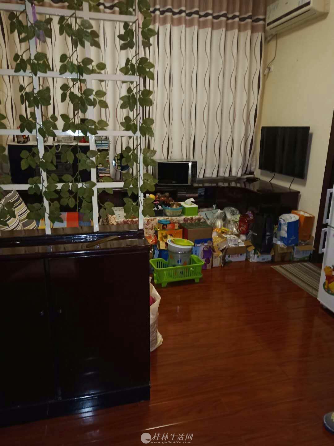 �Ÿ���С��4¥����һ��60ƽ����1700Ԫ�¾�װ������Ƭ�ο�