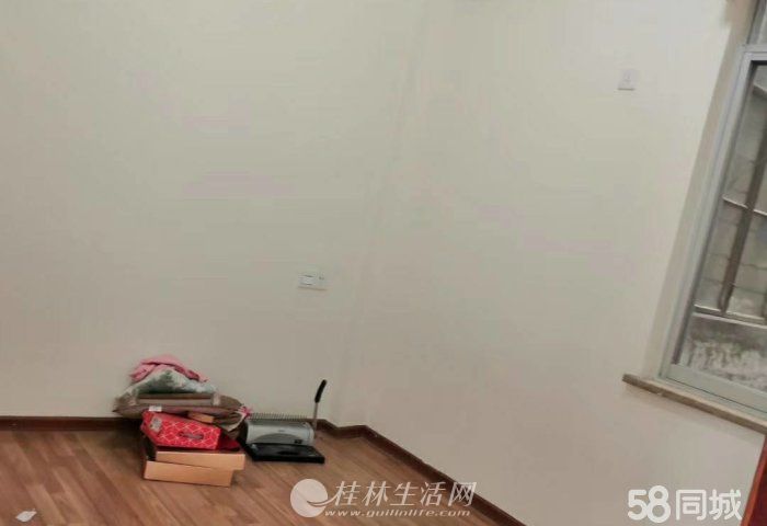 ���� �л�·���� ����· 5¥ ��װ2�� 75ƽ88��